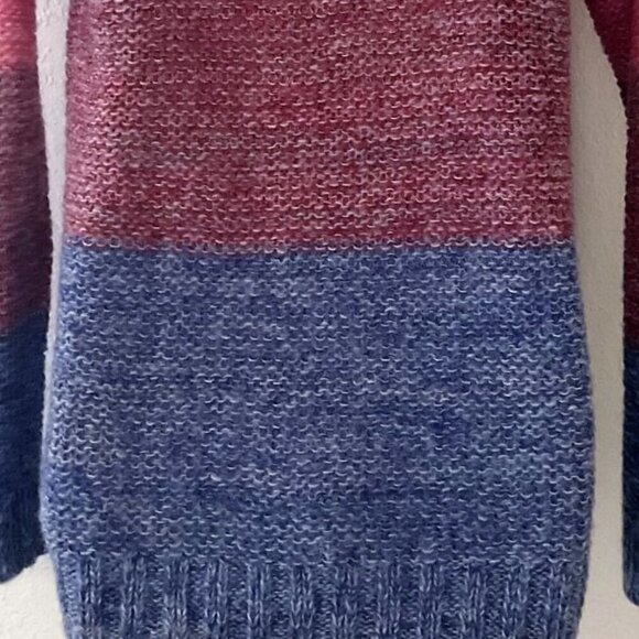 FOREVER 21 COLOR BLOCK SWEATER LIKE NEW - Picture 12 of 16